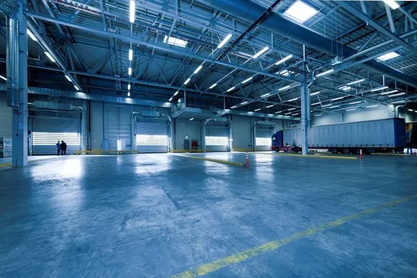Top Factors to Consider When Choosing Industrial Warehouses for Lease